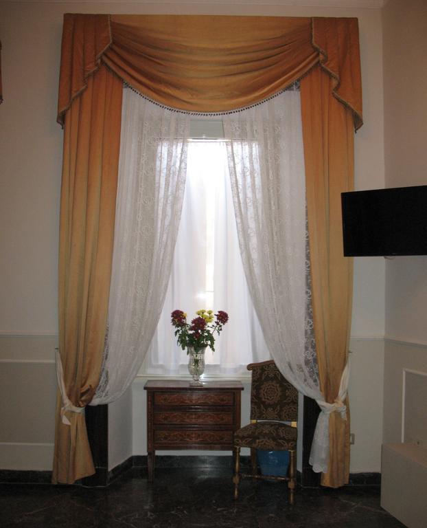 Alibrandi Palace Civitavecchia Oda fotoğraf