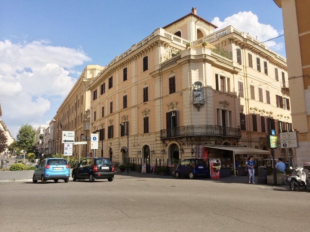 Alibrandi Palace Civitavecchia Dış mekan fotoğraf